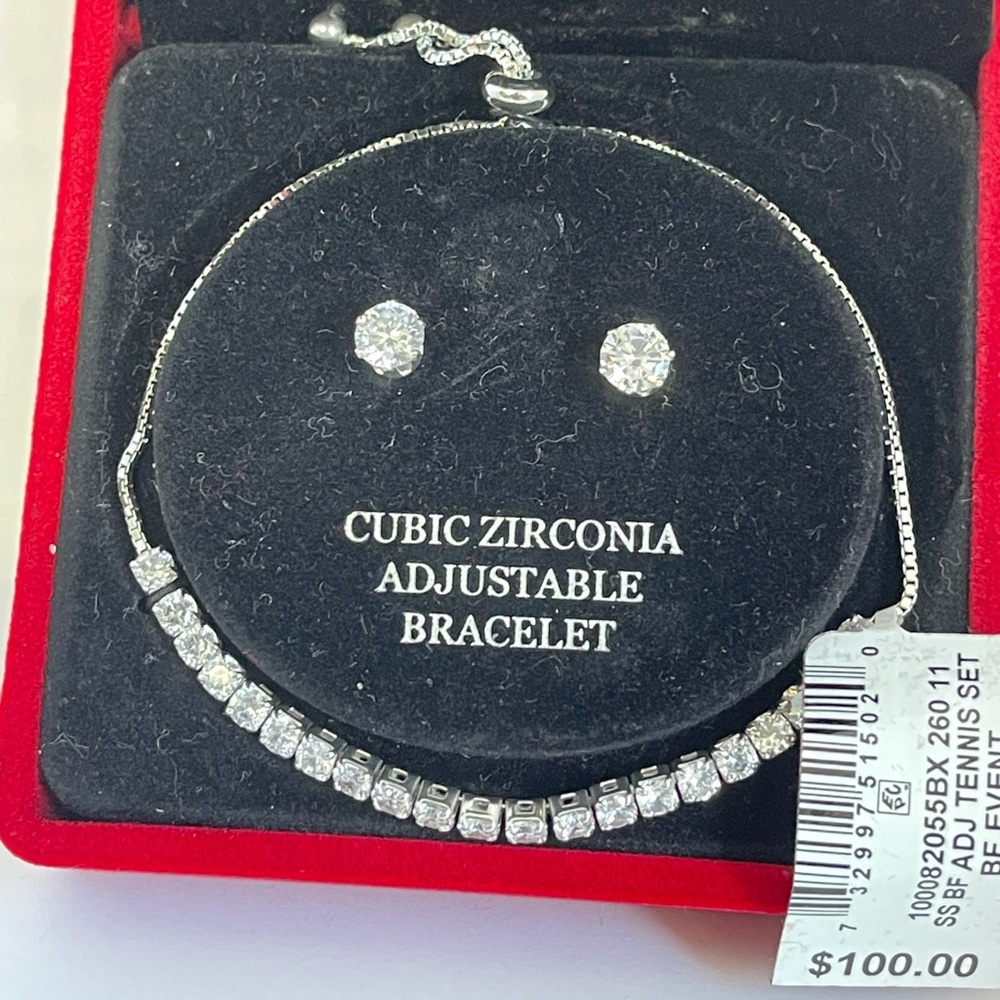 BNIB Bracelet with eating set Silver